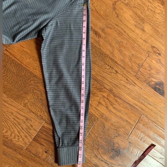 J. Ferrar Black Geometric‎ Print Button Down Shirt Modern Fit - Picture 9 of 11